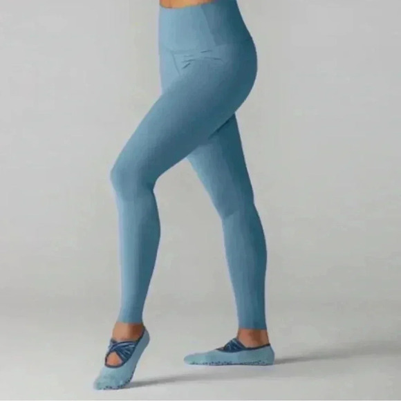 TAVI Pants - TAVI High Waisted Active Leggings New With Tags